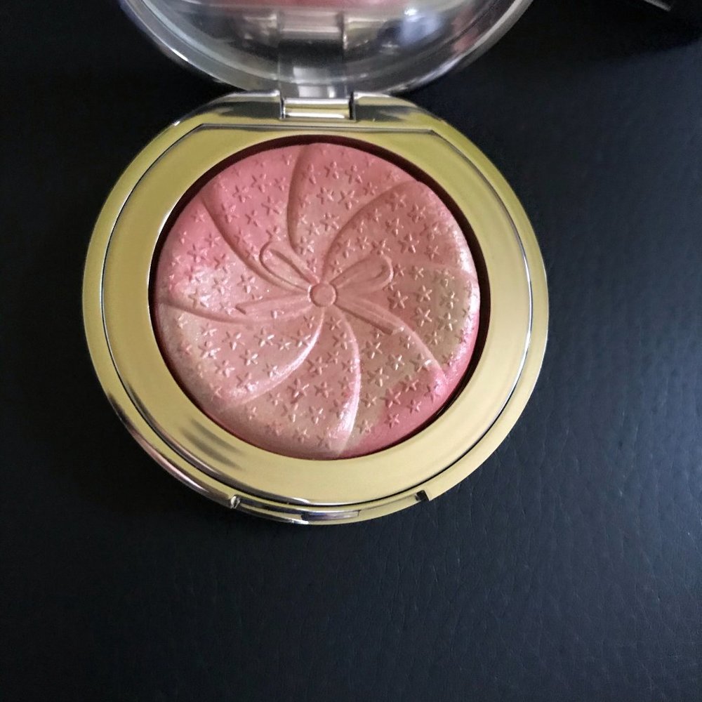 Ciate Glow-To Illuminating Blush Summer Love *NIB*